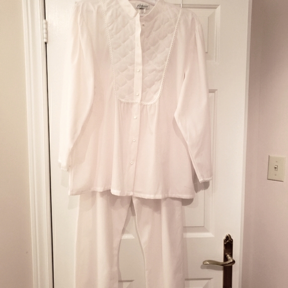 NWOT Ladie's vintage  XL pyjama - Picture 1 of 6